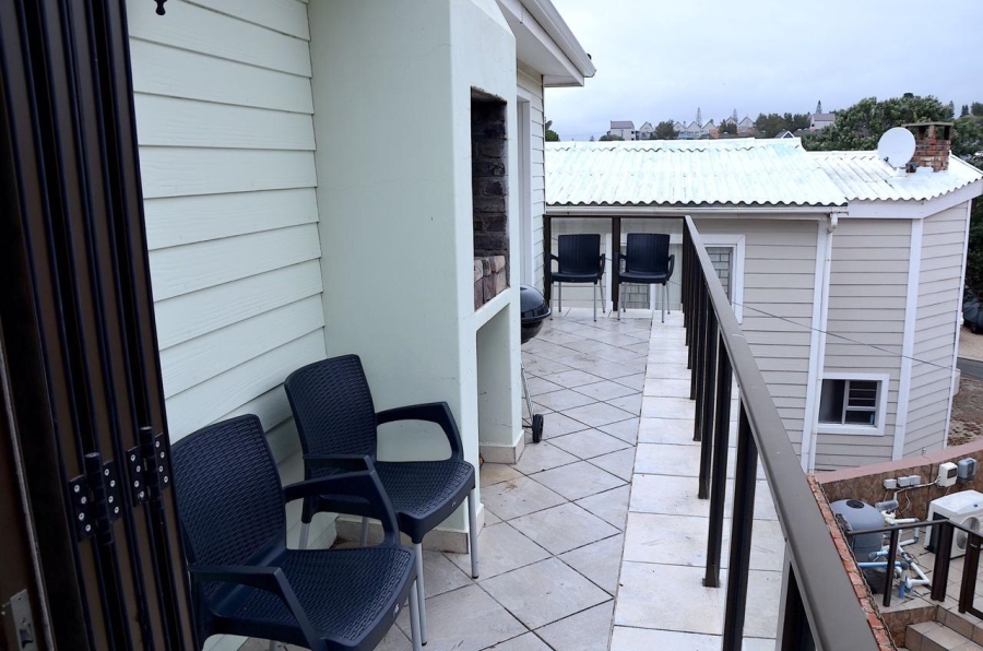6 Bedroom Property for Sale in Hartenbos Central Western Cape